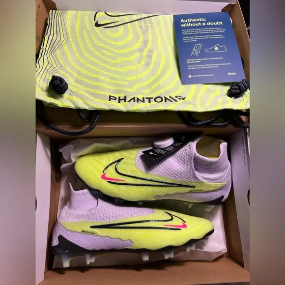 Nike Phantom GX Elite Gripknit DF FG Luminous Pack Size 9 US